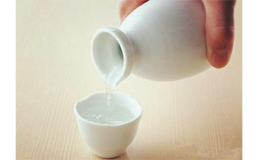 白酒二維碼防偽標簽可以給企業(yè)帶來什么優(yōu)勢及價值？